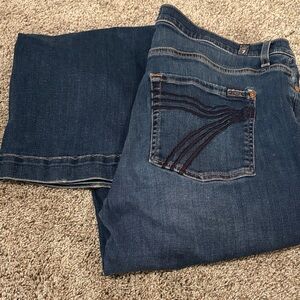 7 For All Mankind Dark Blue Bootcut Jeans Dojo size 34 Embroidered Back Pocket